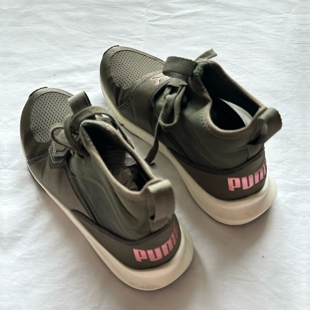 Shoes - Picture 3 of 3